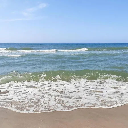 펜션 2 Bedroom Awesome In